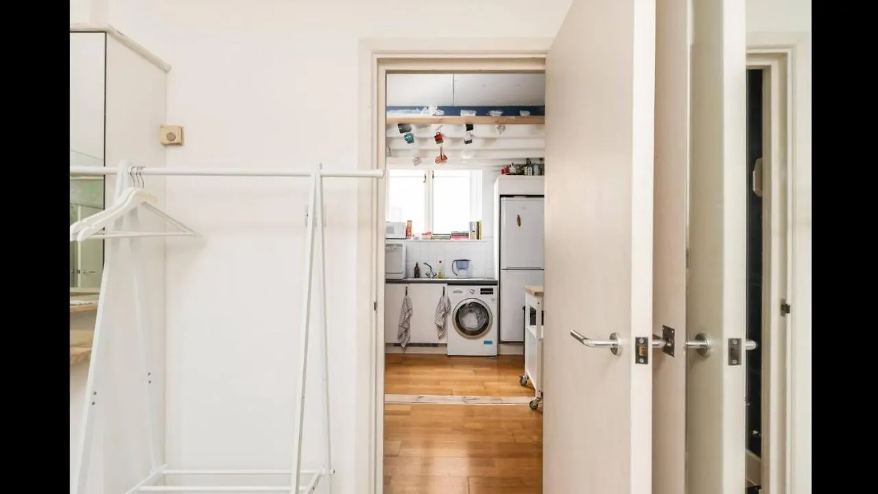 Unique Character Filled, East London Flat Apartment United Kingdom
